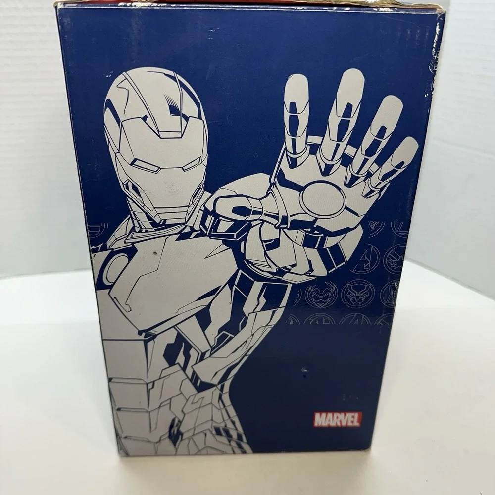 NEW Scentsy Warmer Marvel's‎ Avengers Captain America,hulk,iron Man Retired
